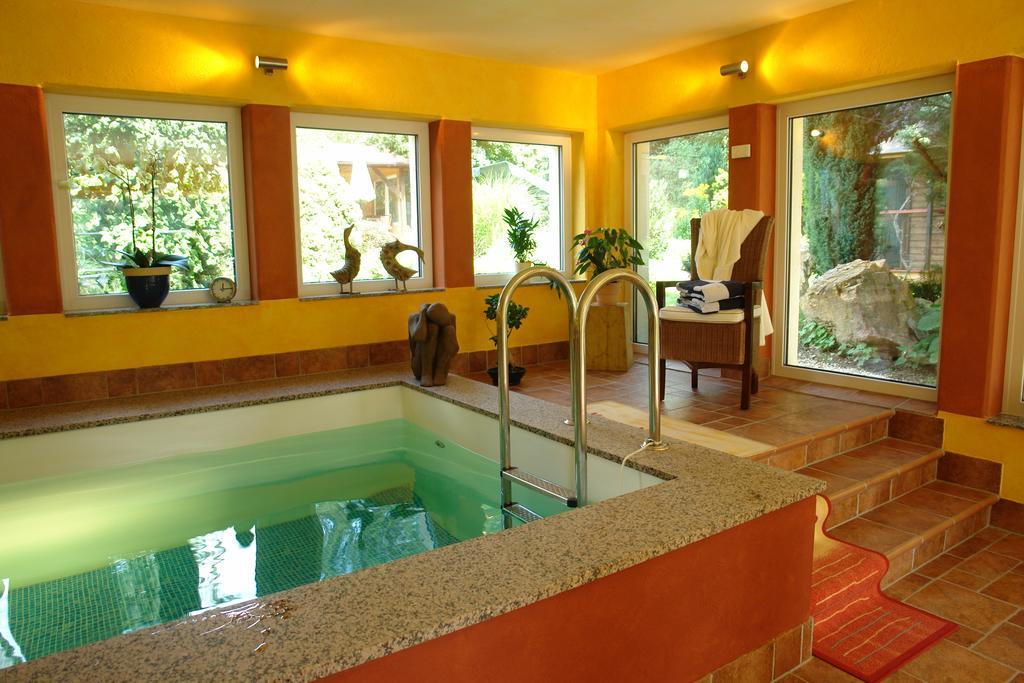 Hotel Vinum Niederwurschnitz Экстерьер фото